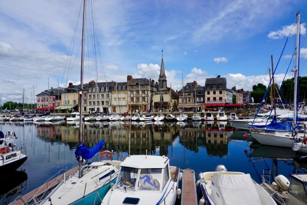 Le Bourg Bed & Breakfast Asnieres-en-Bessin Ngoại thất bức ảnh
