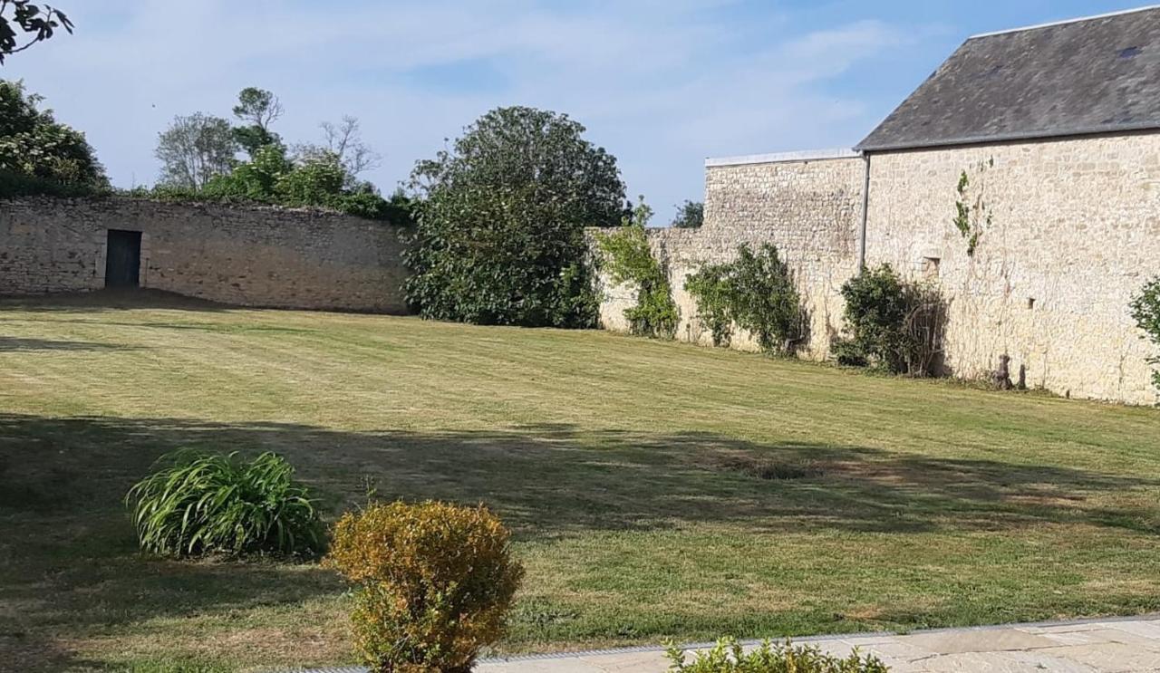 Le Bourg Bed & Breakfast Asnieres-en-Bessin Ngoại thất bức ảnh